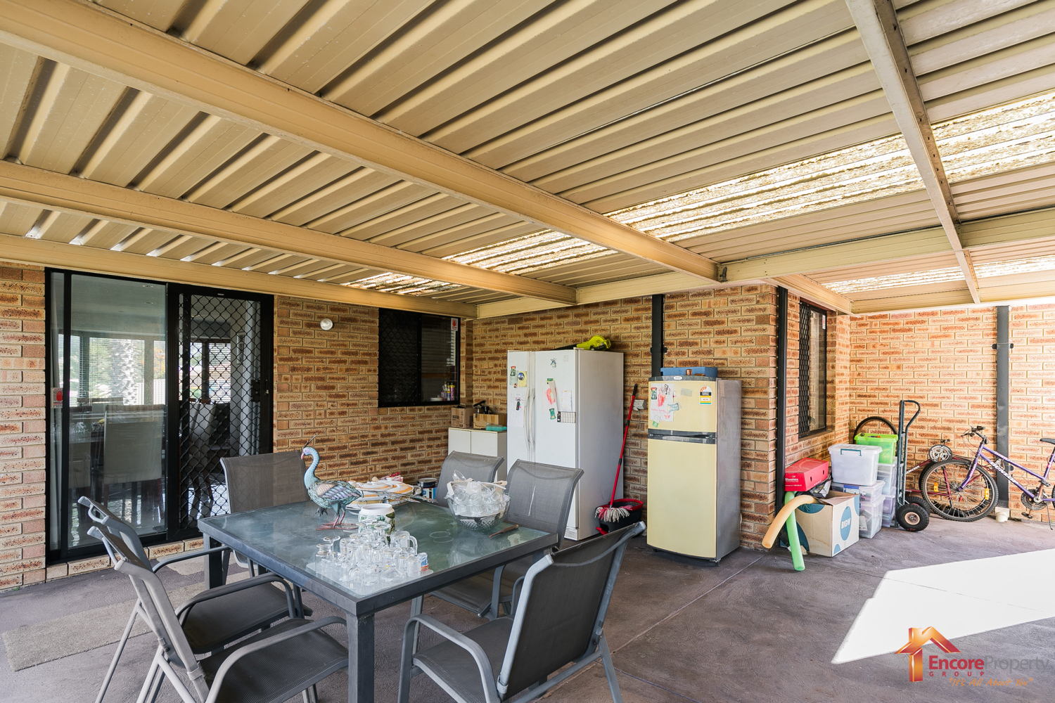 4 Hazlett Close, SOUTH LAKE, WA 6164 AUS