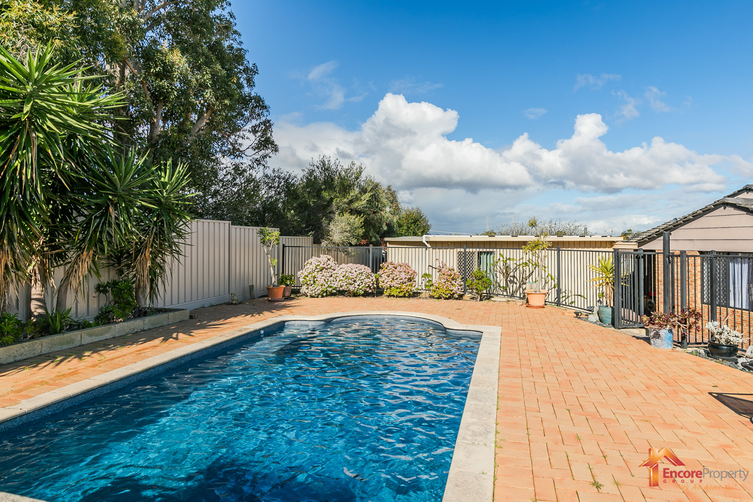 4 Hazlett Close, SOUTH LAKE, WA 6164 AUS