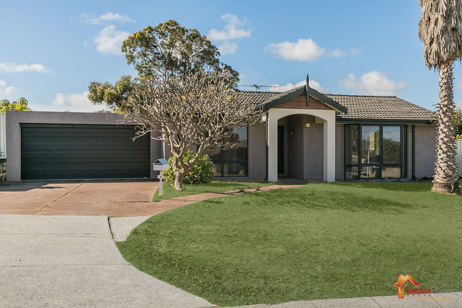 4 Hazlett Close, SOUTH LAKE, WA 6164 AUS