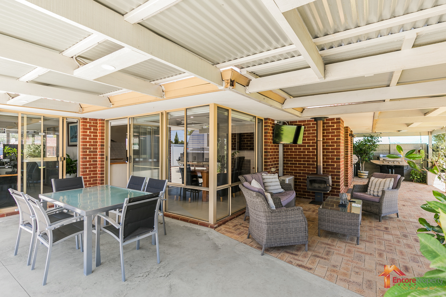 19 Solquest Way, COOLOONGUP, WA 6168 AUS