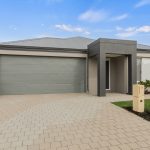 7 Rochdale Circle, MEADOW SPRINGS, WA 6210 AUS