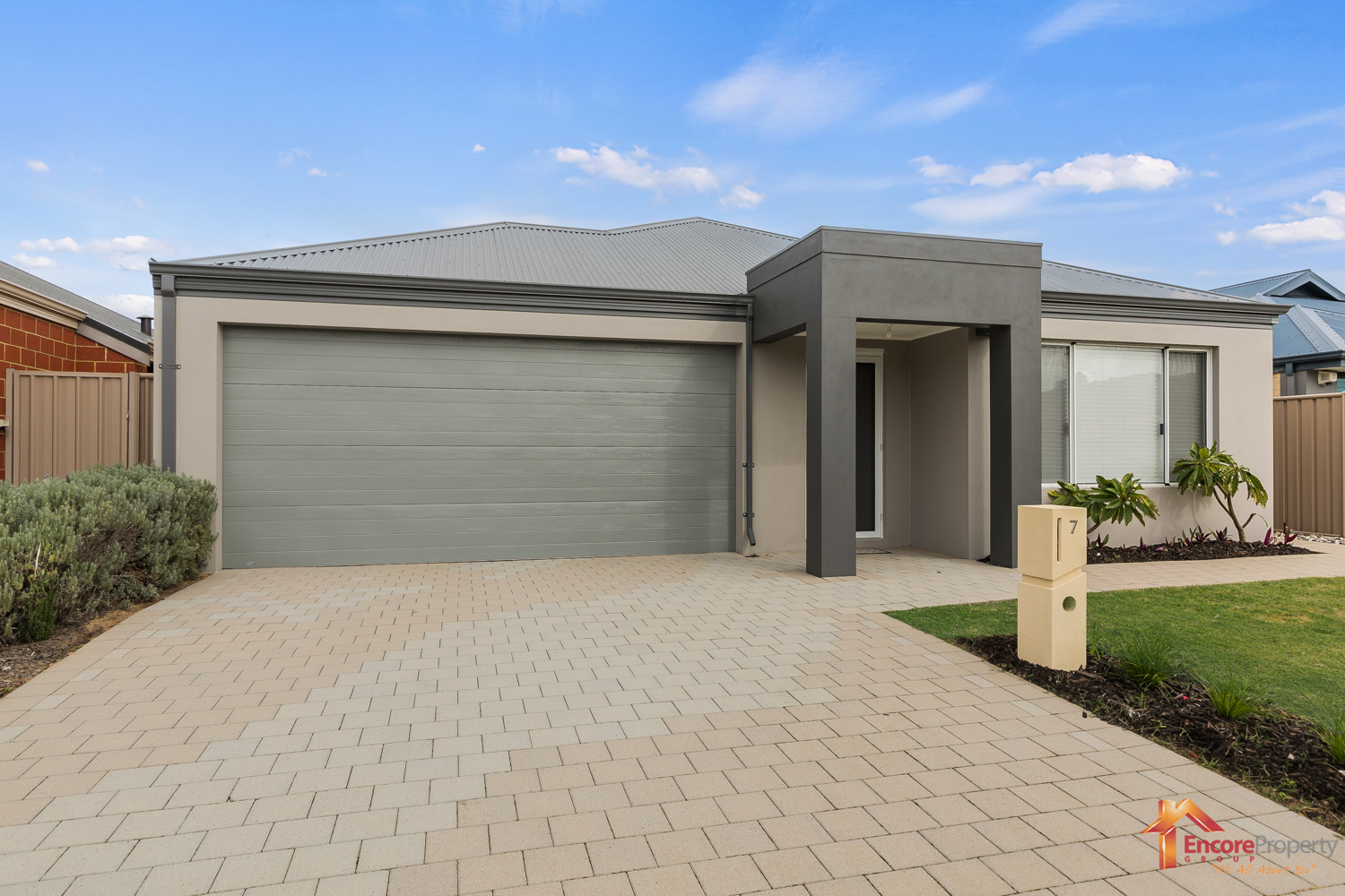 7 Rochdale Circle, MEADOW SPRINGS, WA 6210 AUS