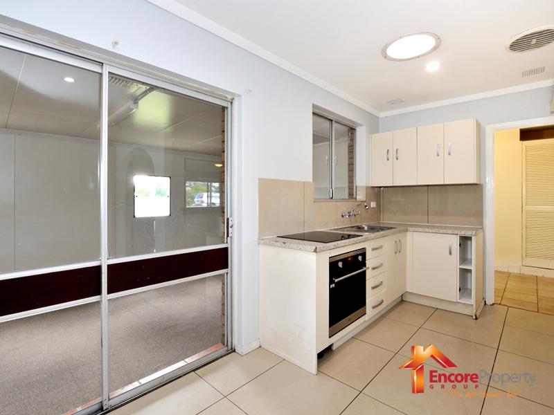 28 Madden Way, PARMELIA, WA 6167 AUS