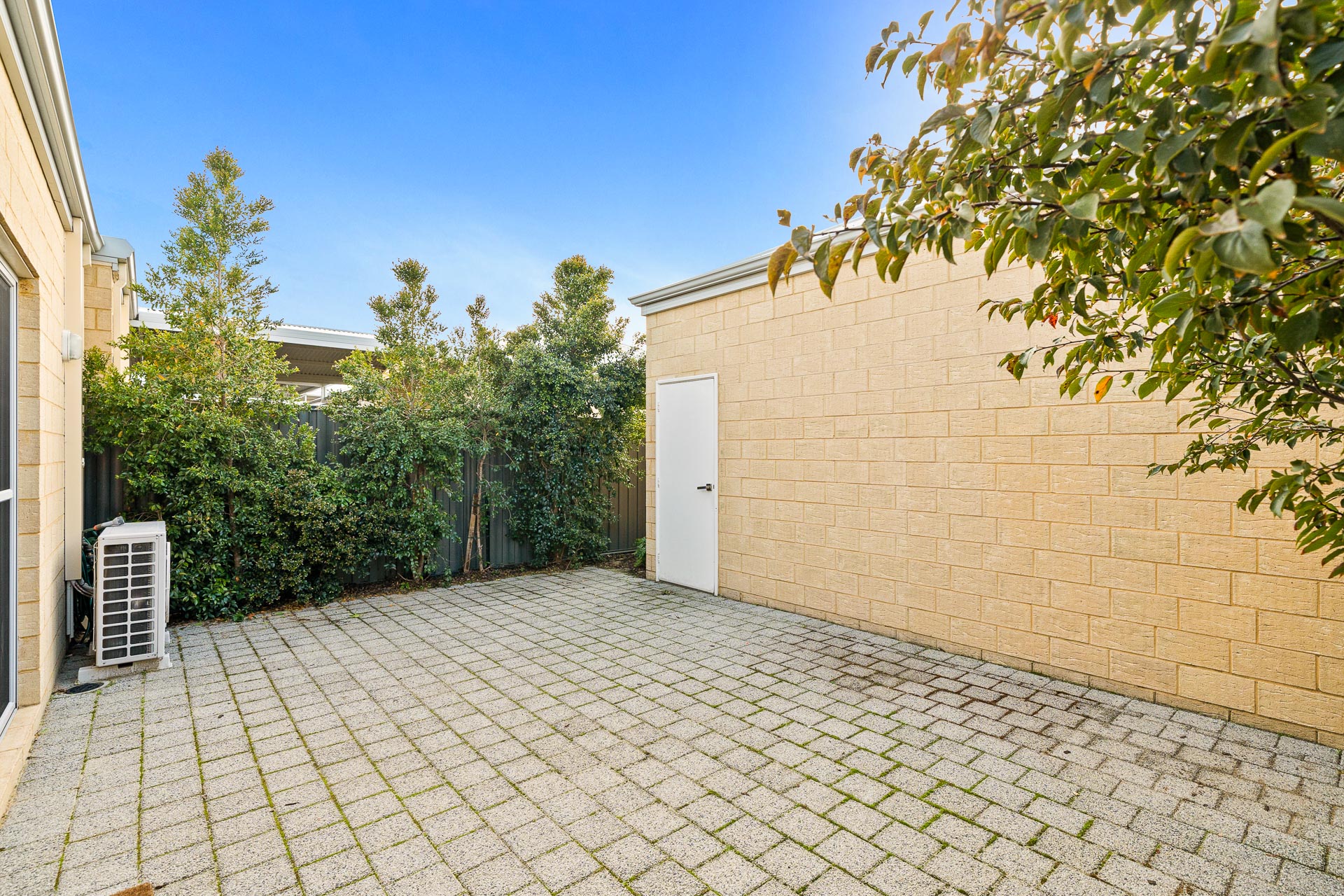 9 Duxbury Loop, WELLARD, WA 6170 AUS