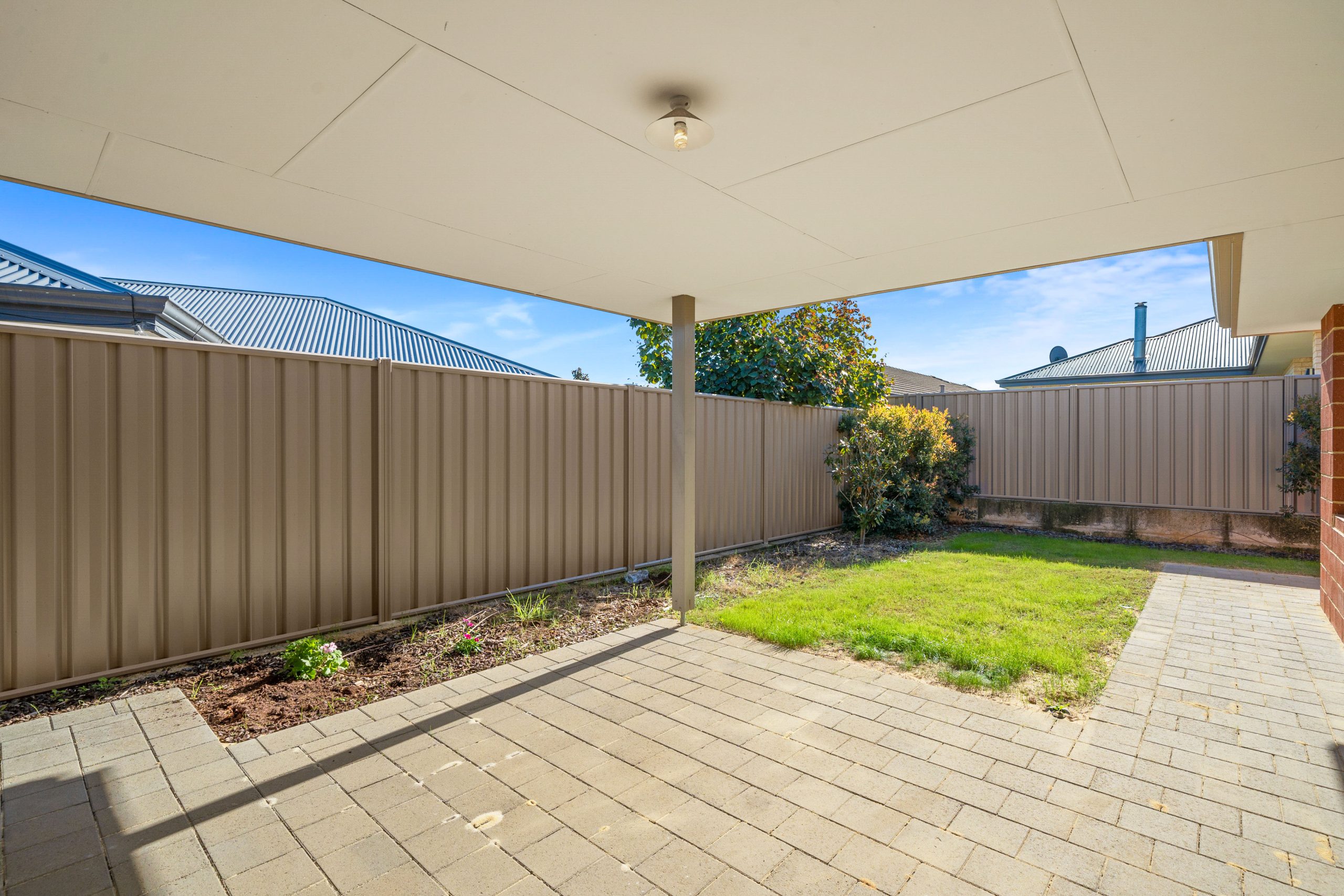 10 Kirkbrae Pass, MEADOW SPRINGS, WA 6210 AUS