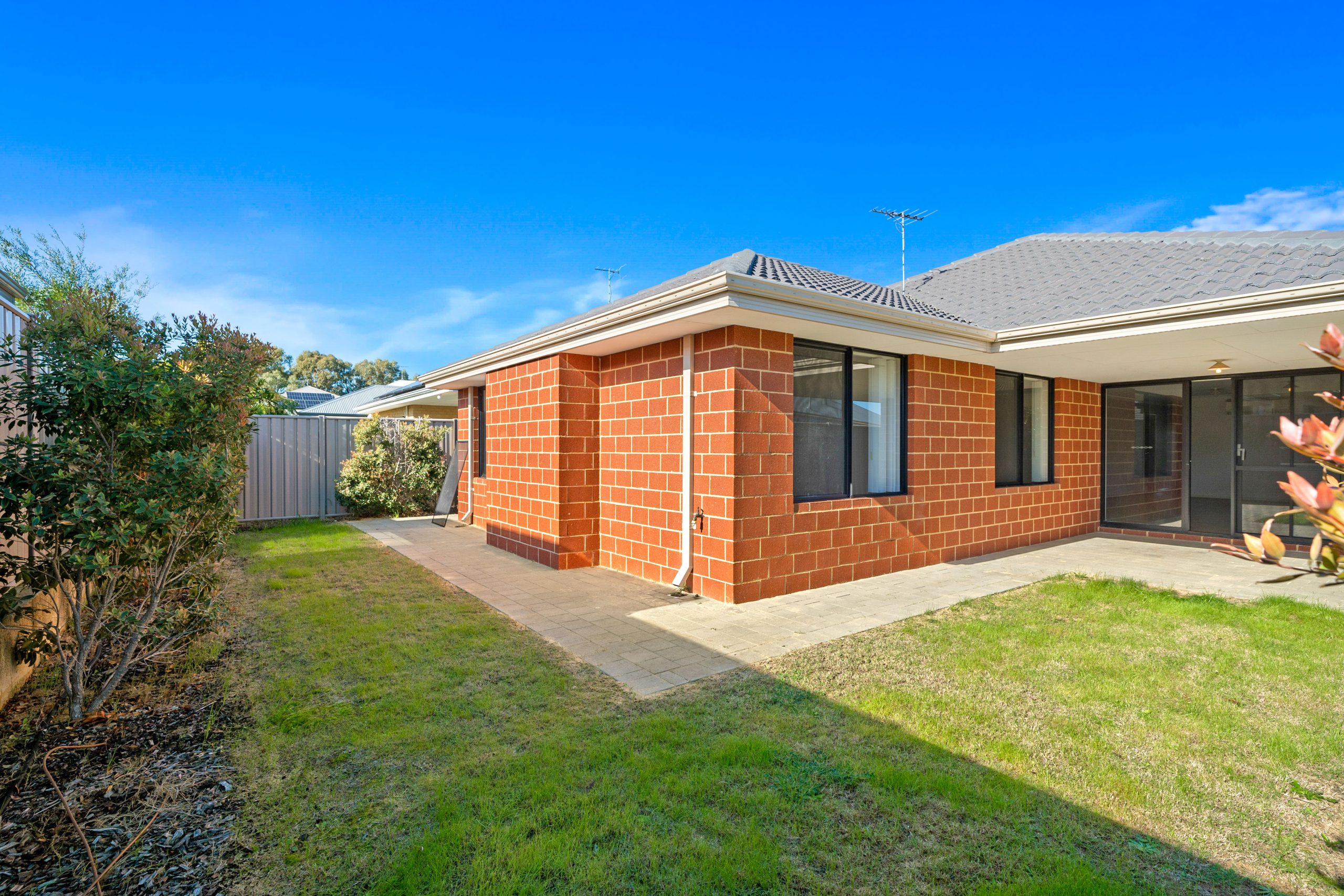 10 Kirkbrae Pass, MEADOW SPRINGS, WA 6210 AUS