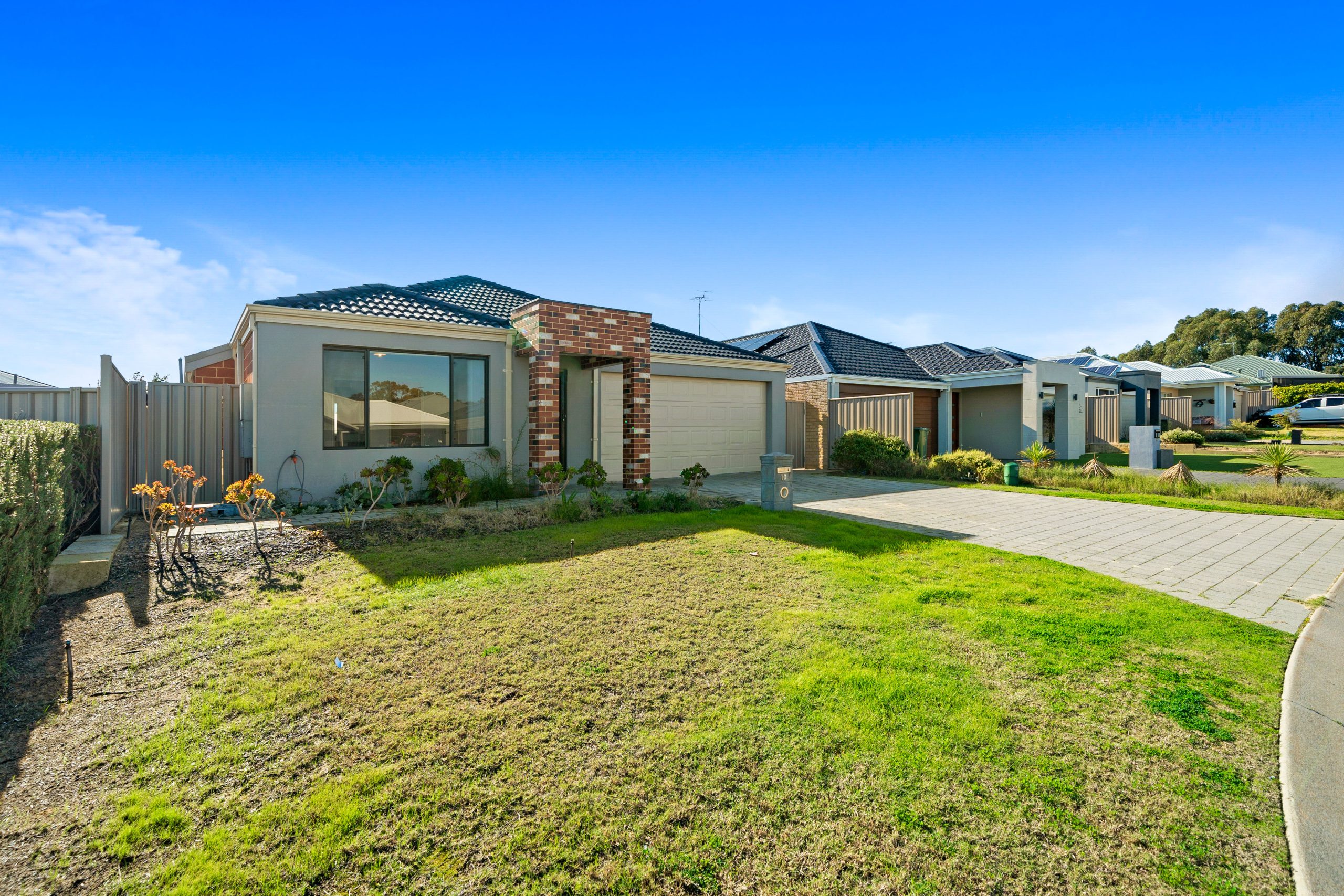 10 Kirkbrae Pass, MEADOW SPRINGS, WA 6210 AUS