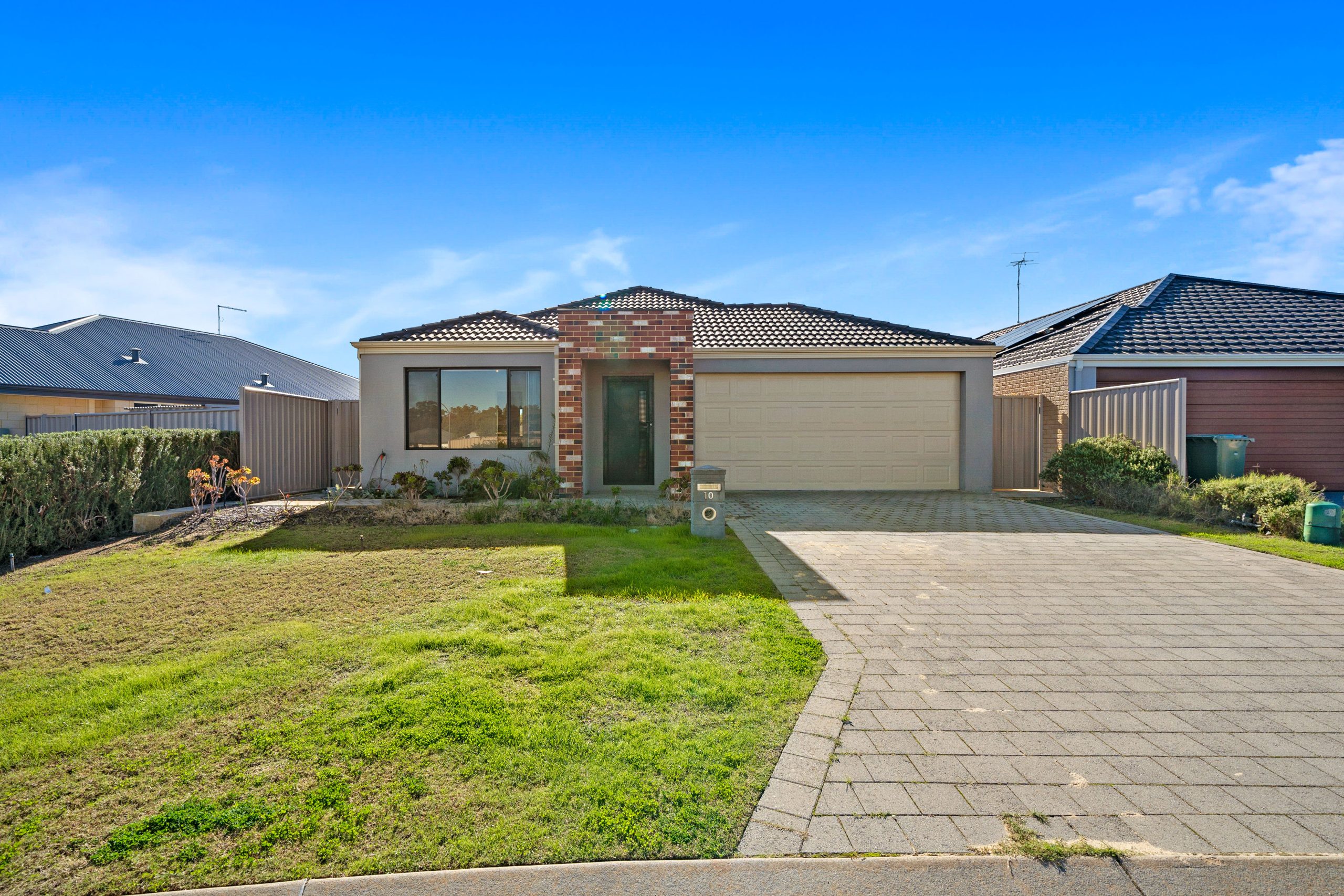 10 Kirkbrae Pass, MEADOW SPRINGS, WA 6210 AUS