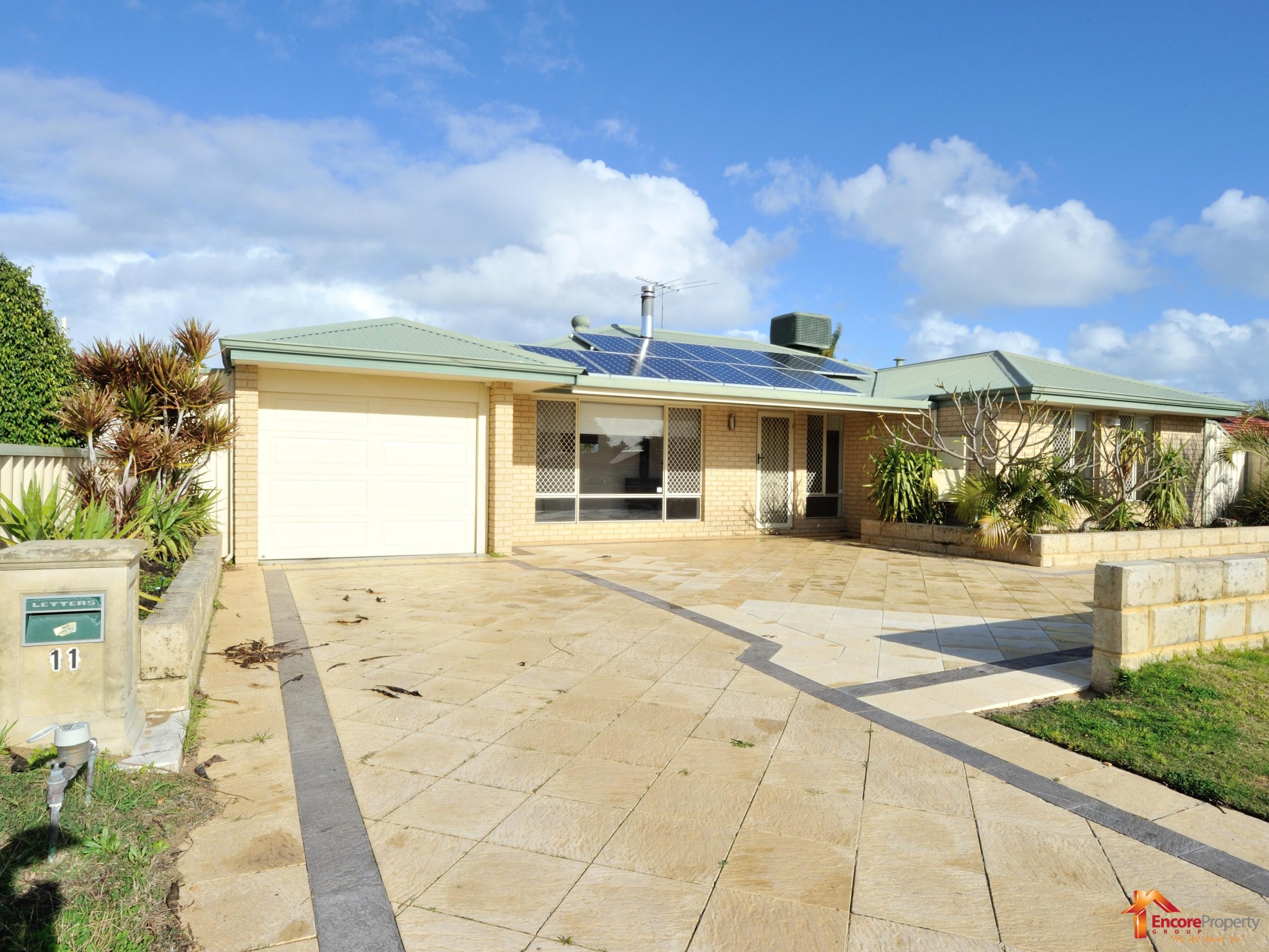 11 Muir Close, WAIKIKI, WA 6169 AUS