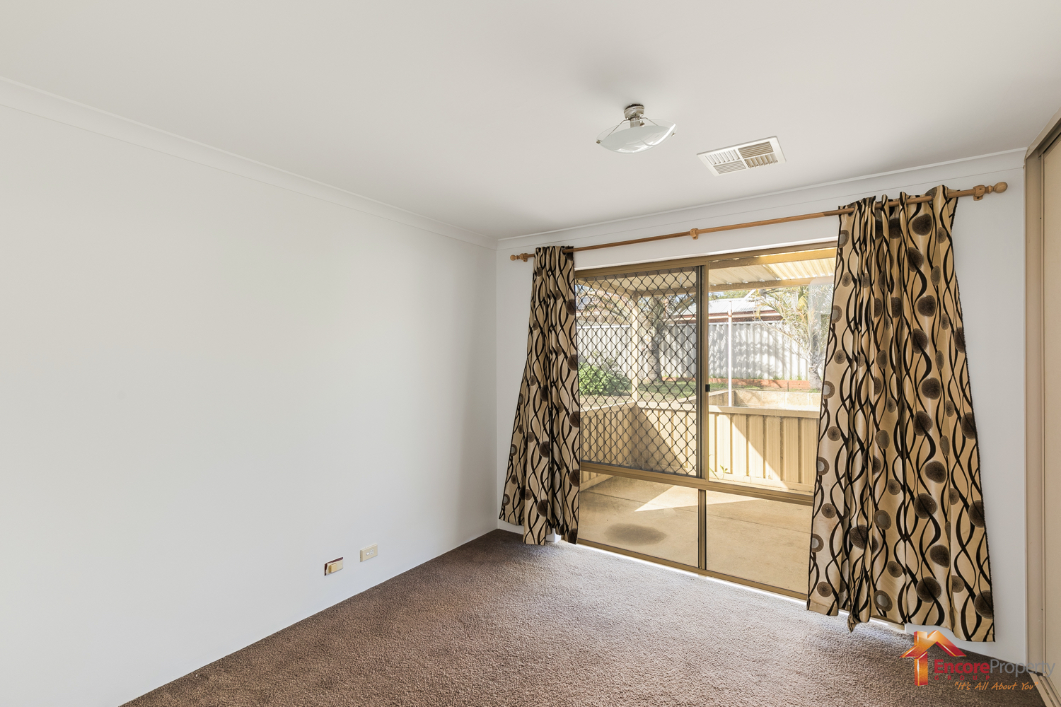 17 Garrett Corner, PARMELIA, WA 6167 AUS