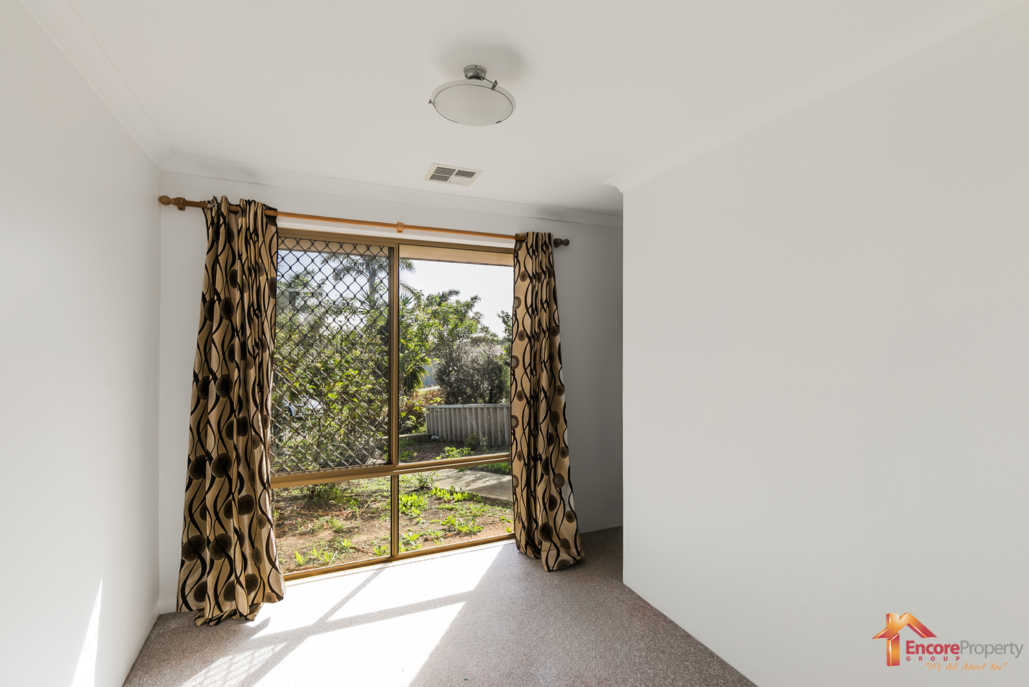 17 Garrett Corner, PARMELIA, WA 6167 AUS