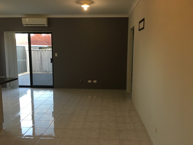 4/7 Burdham Way, BALGA, WA 6061 AUS