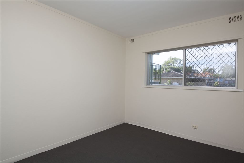 8/13 Milton Place, ORELIA, WA 6167 AUS