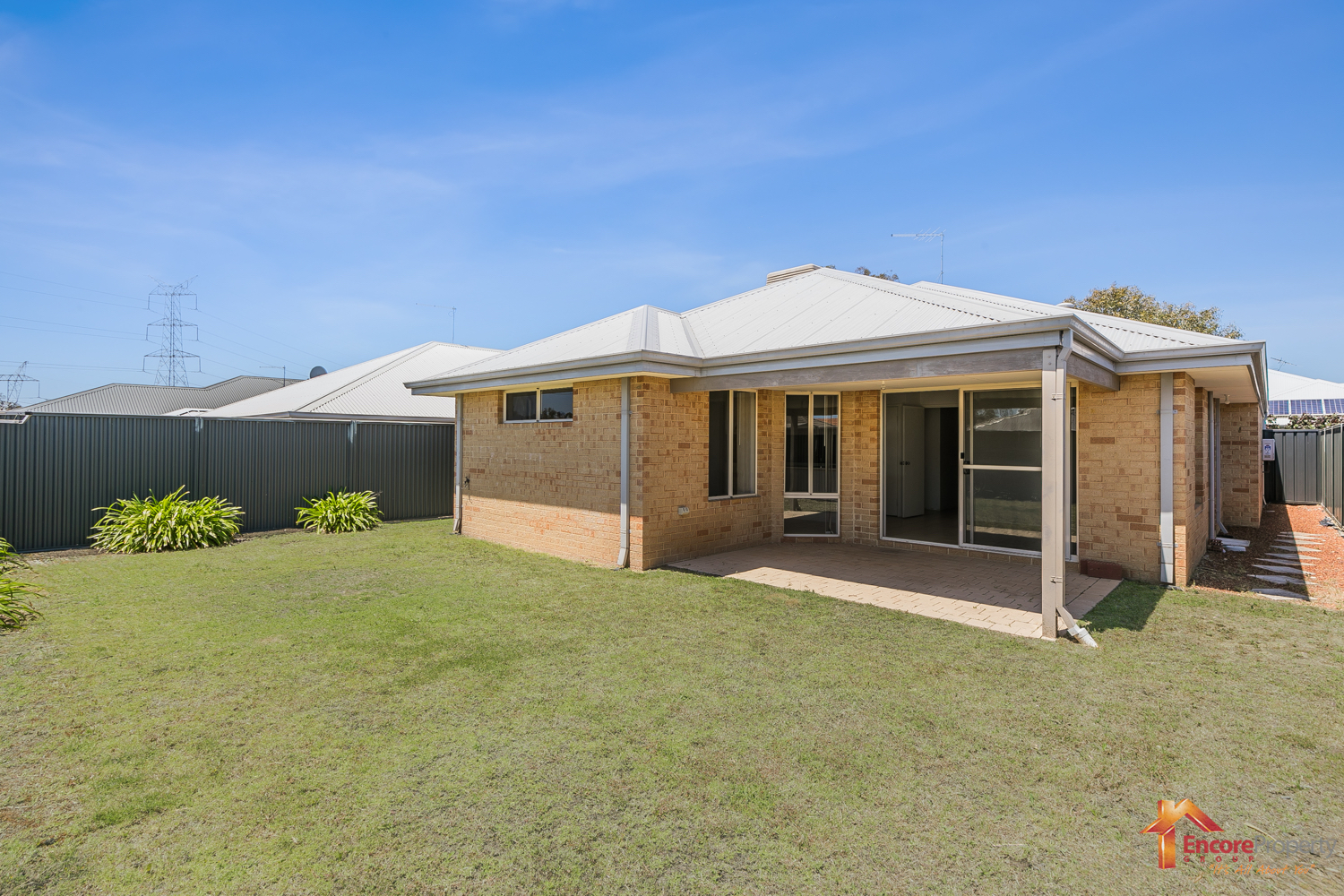 8 Solstice Bend, WELLARD, WA 6170 AUS