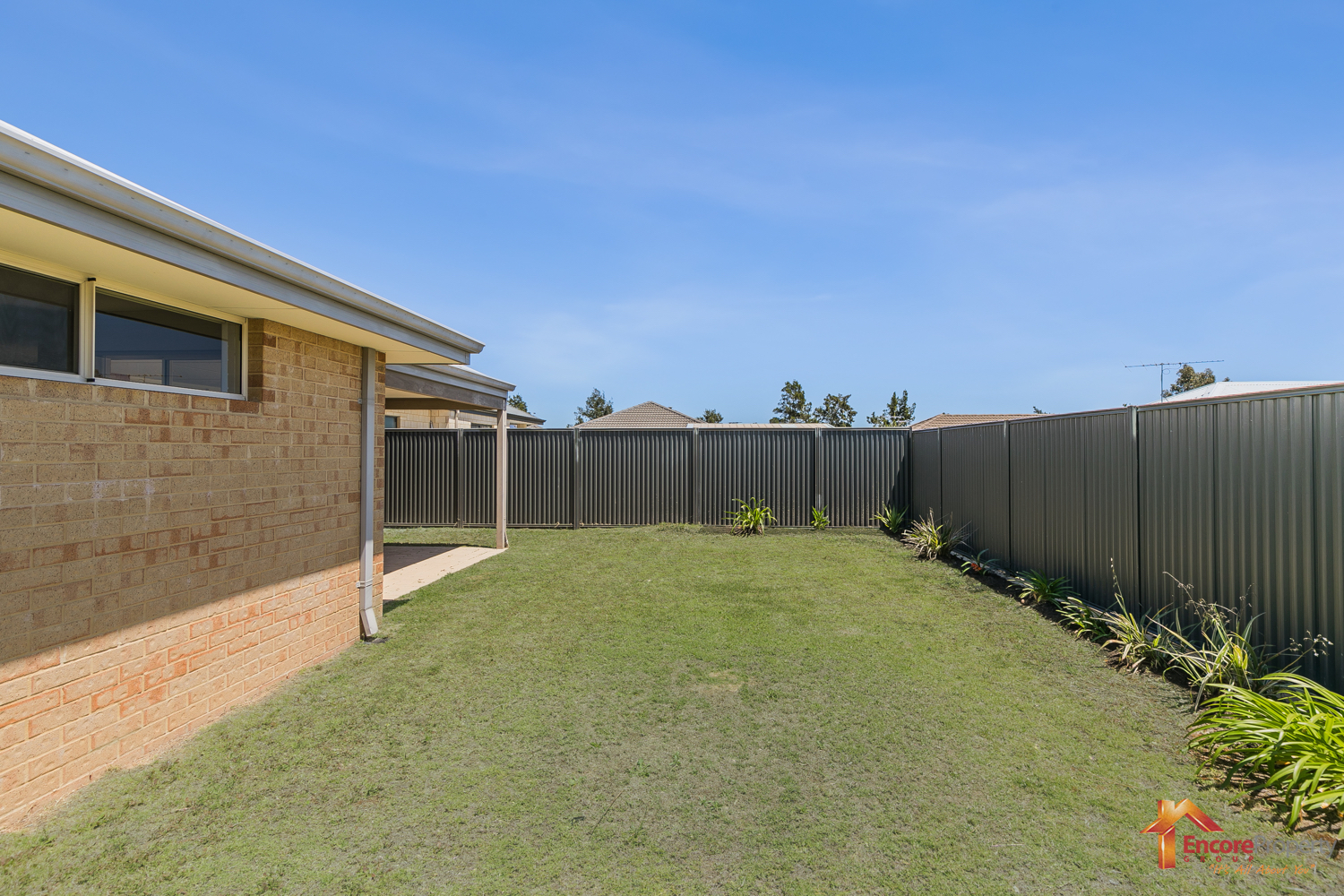 8 Solstice Bend, WELLARD, WA 6170 AUS