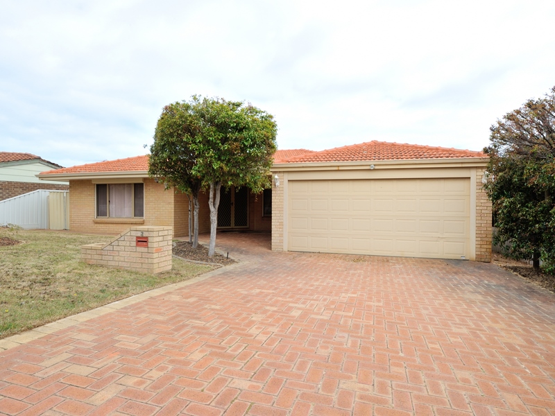 3 Browning Way, LAKE COOGEE, WA 6166 AUS