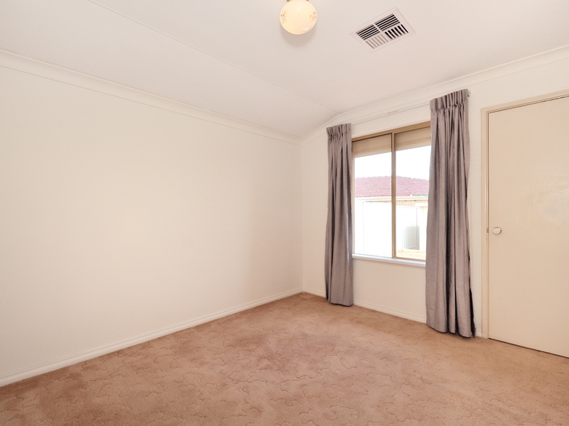 3 Browning Way, LAKE COOGEE, WA 6166 AUS