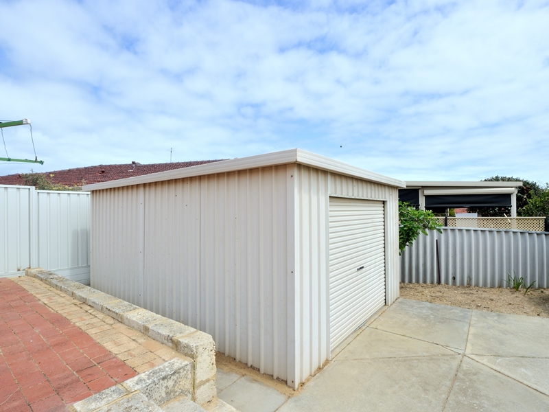 3 Browning Way, LAKE COOGEE, WA 6166 AUS