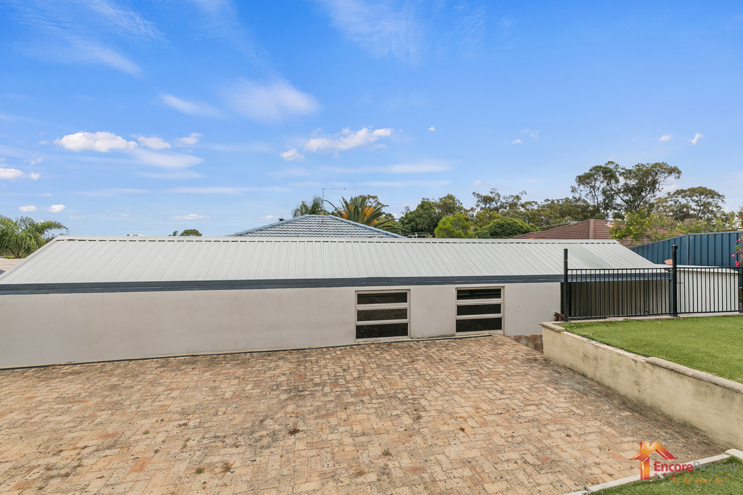 12 Parkway Gardens, PARMELIA, WA 6167 AUS