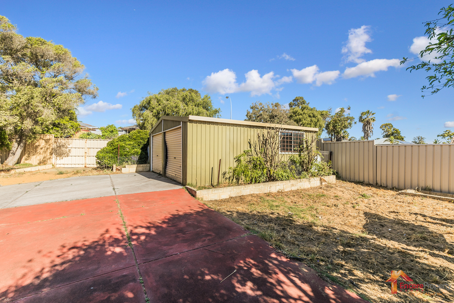 4 Camfield Loop, PARMELIA, WA 6167 AUS