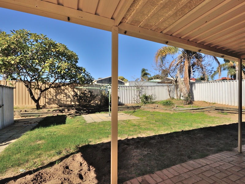 28 Bilya Gardens, LEDA, WA 6170 AUS