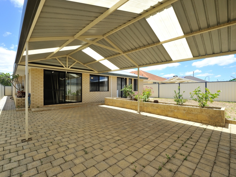 12 Leeuwin Chase, BERTRAM, WA 6167 AUS