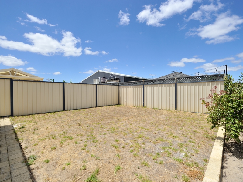 12 Leeuwin Chase, BERTRAM, WA 6167 AUS