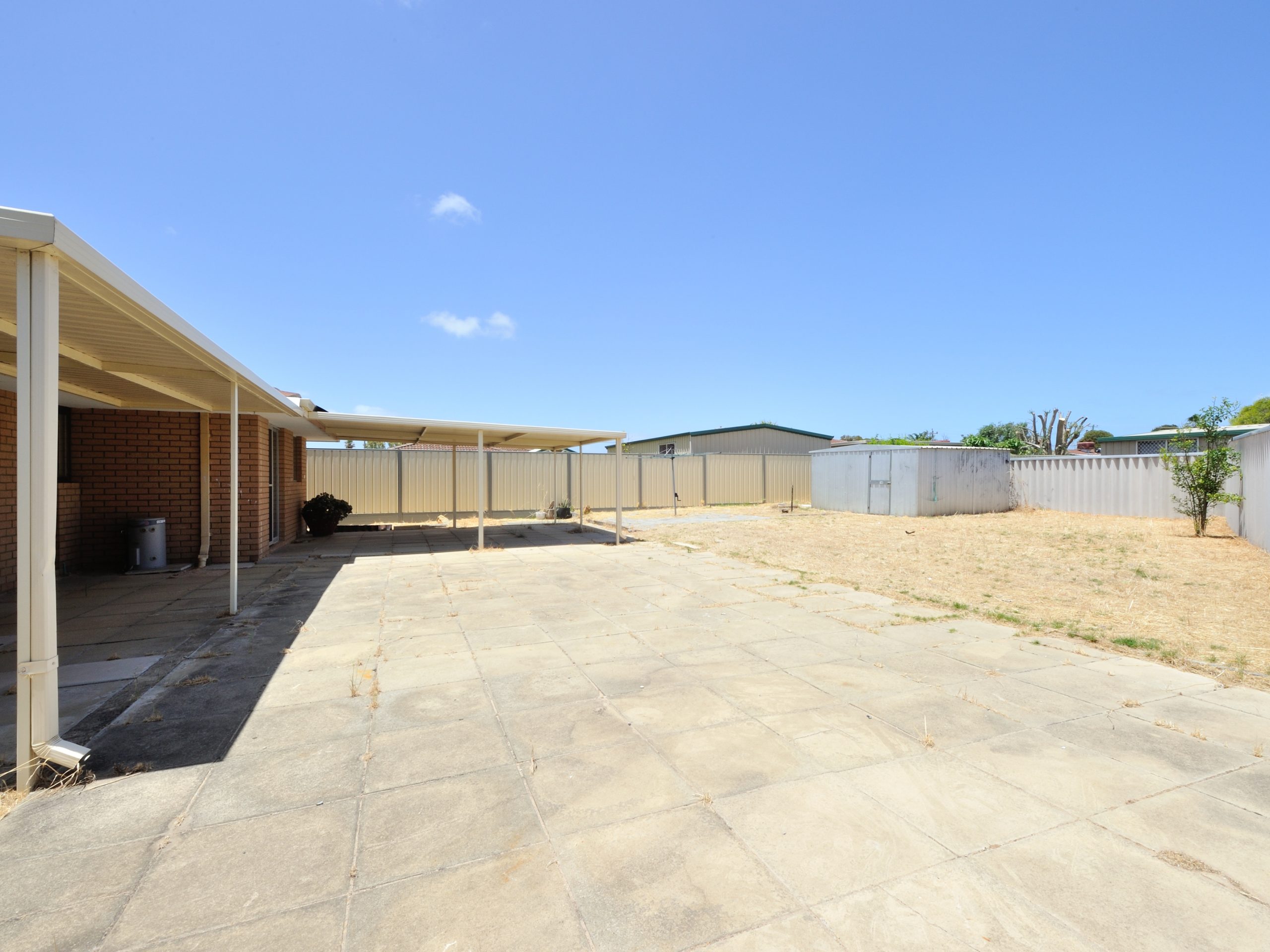 14 Fortescue Road, COOLOONGUP, WA 6168 AUS