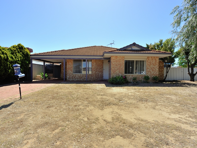 8 Sarah Ann Crescent, WARNBRO, WA 6169 AUS