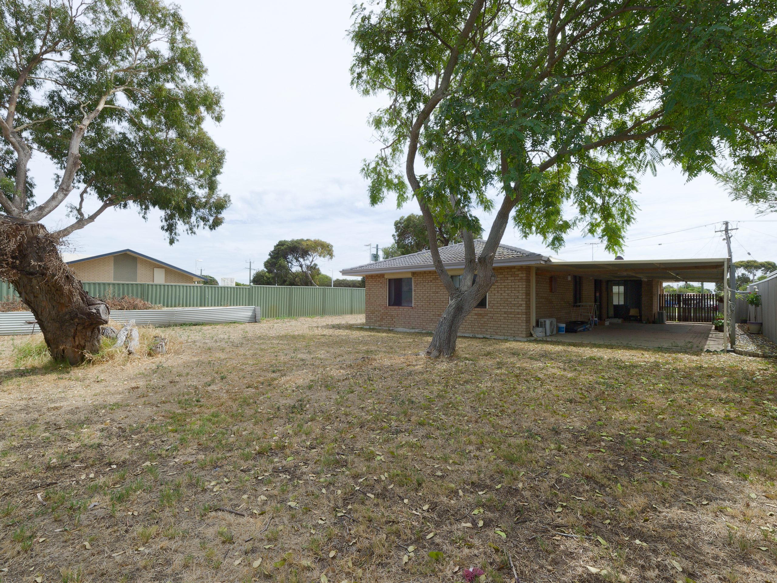 16 Campbell Way, ROCKINGHAM, WA 6168 AUS