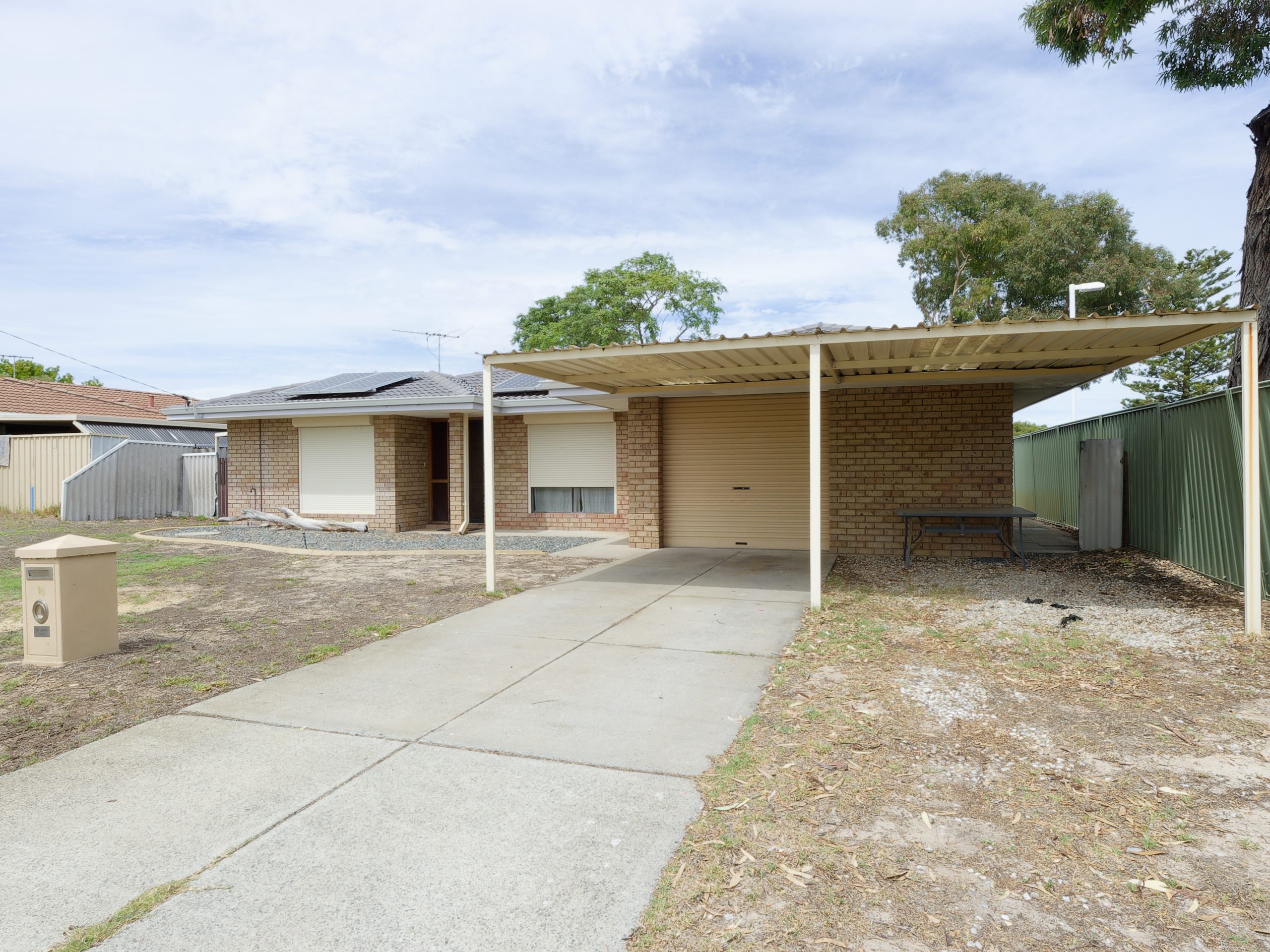 16 Campbell Way, ROCKINGHAM, WA 6168 AUS